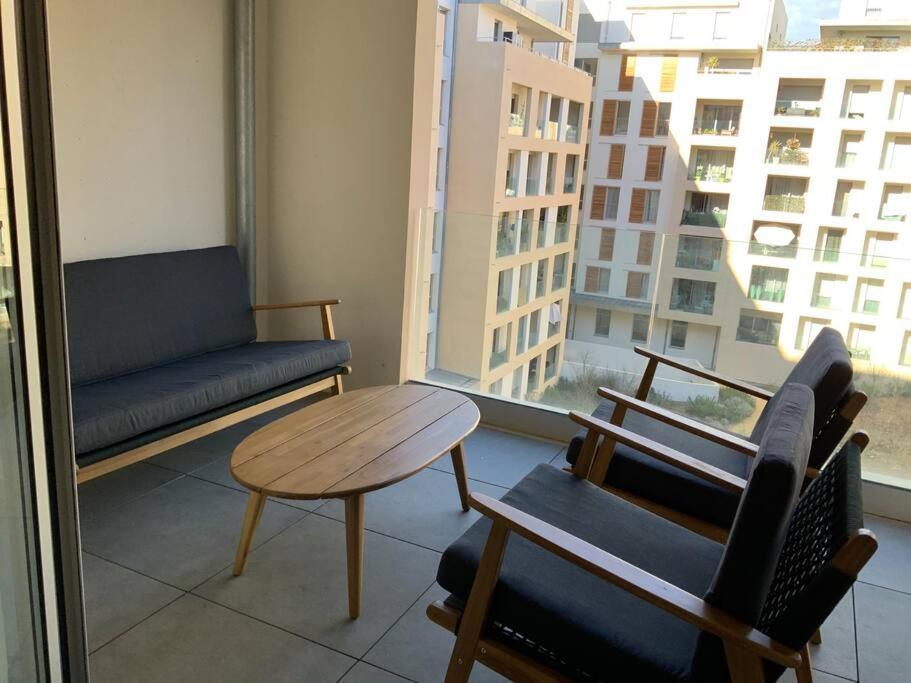 Logement Cosy Climatise Avec Parking Aix-en-Provence Exterior foto